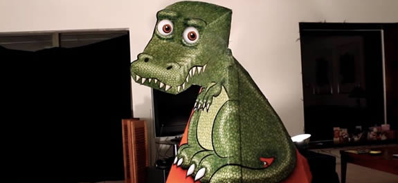 Jugamos con los efectos visuales: ¡Un Tiranosaurio Rex que te mira!