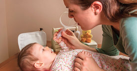 Cómo descongestionar la nariz del bebé